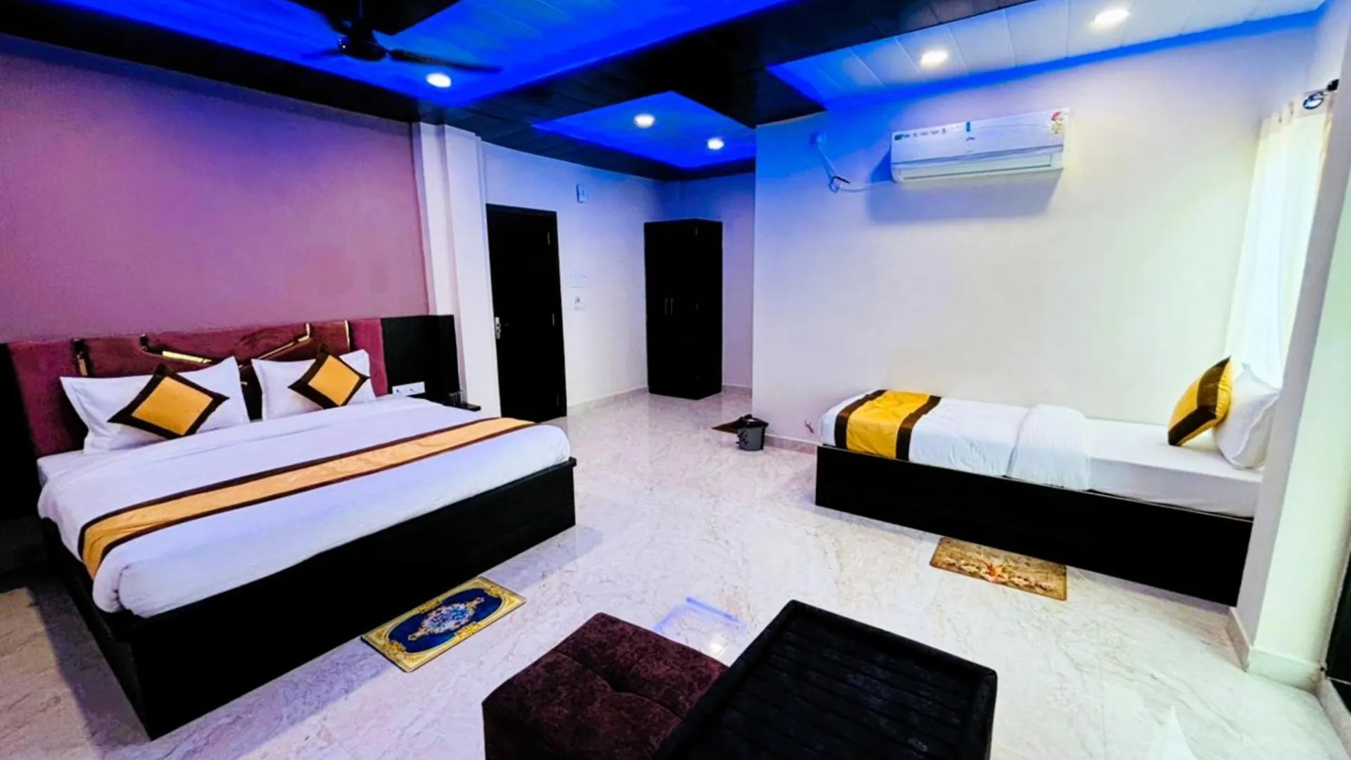 G R Hotel Imperial Inn Varanasi - Family Friendly With Luxury Room - Near Kashi Vishwanath Temple And Ganga Ghat - Excellent Customer Service Awarded Inde